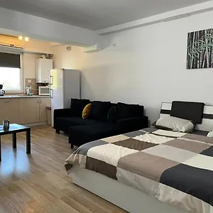 Tranzzzit Airport Apartment